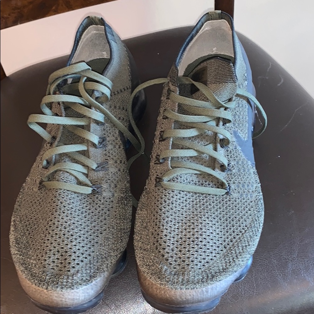 Men’s NIKE Vapormax Flyknits